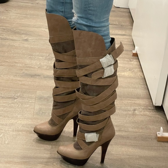 Dolce Vita strappy boots 6 - Picture 2 of 11